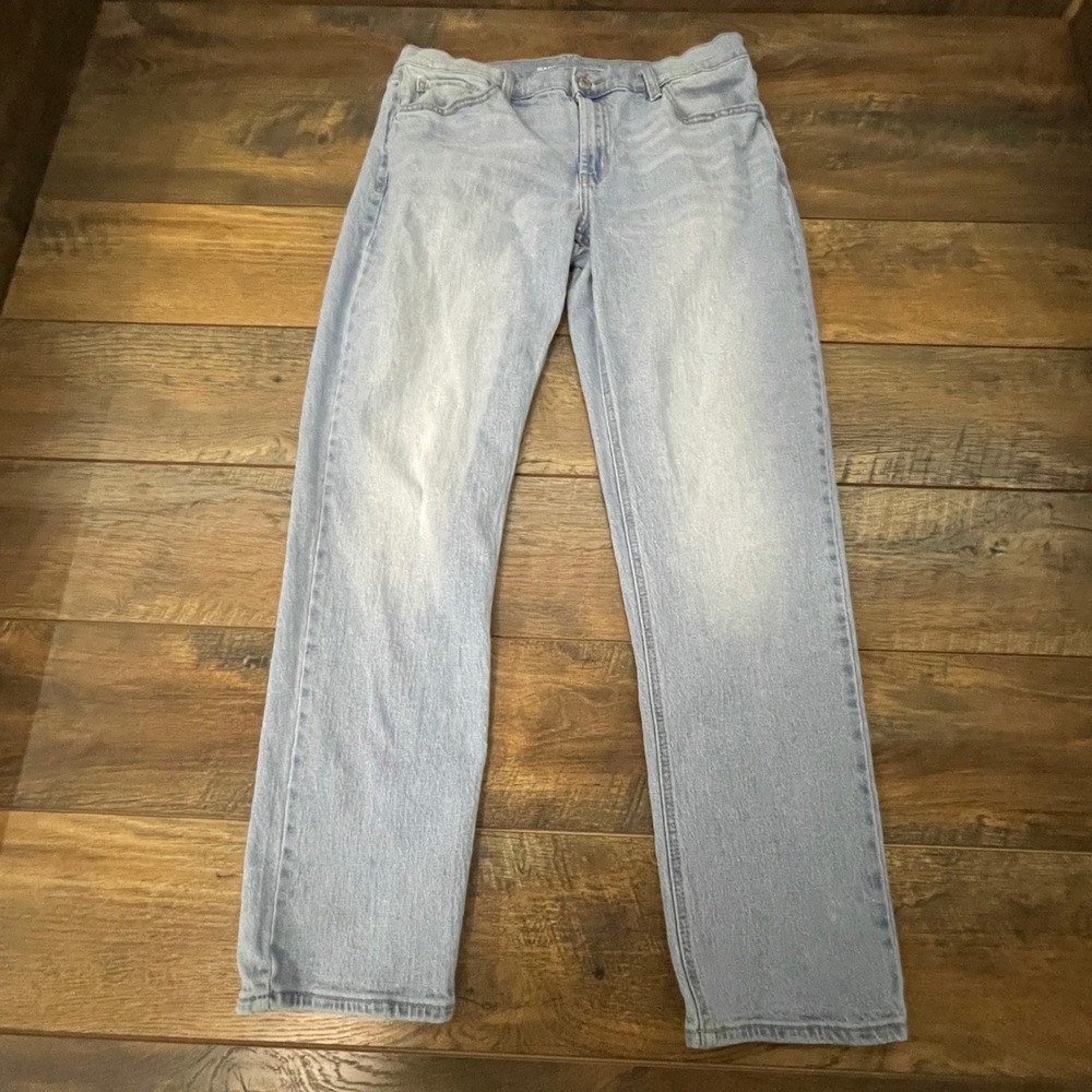 Old Navy Wow Boyfriend Jeans Light Wash Mid Rise Denim Size 10 Relaxed Fit